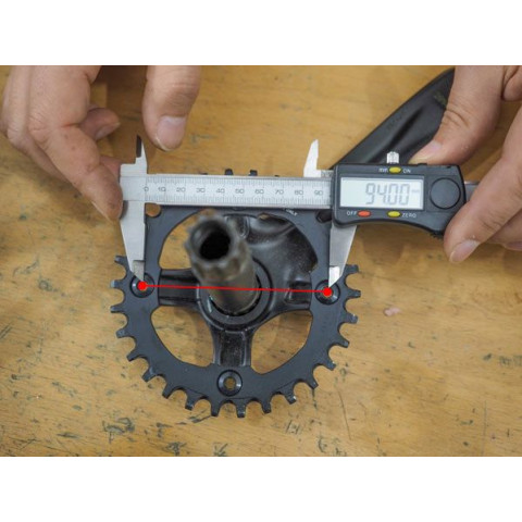 Adaptateur 5 trous côté transmission pour boitier compact 