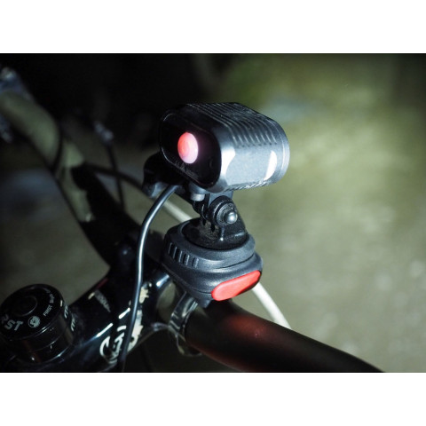 Eclairage OZO avant 2000 Lumens avec batterie Li-ion 8.4V 5.2Ah.