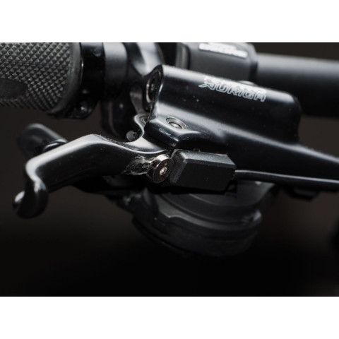 Contacte magnétique pour frein hydraulique