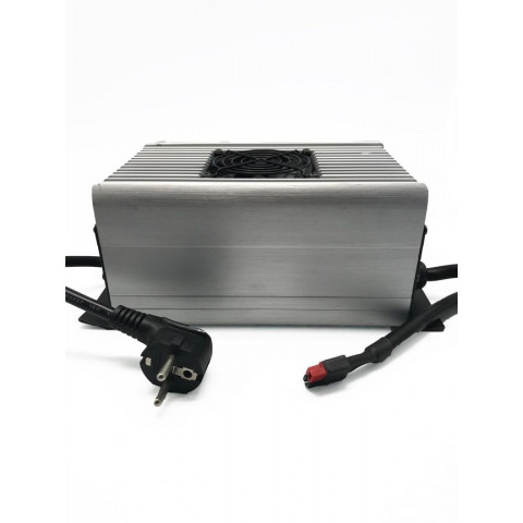 Fast battery charger LiFePO4 48V 25A 
