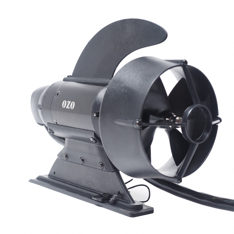 Electric motor for kayak