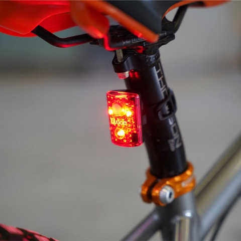 Pack Lampe avant 100 Lumens + Lampe arrière 15 Lumens