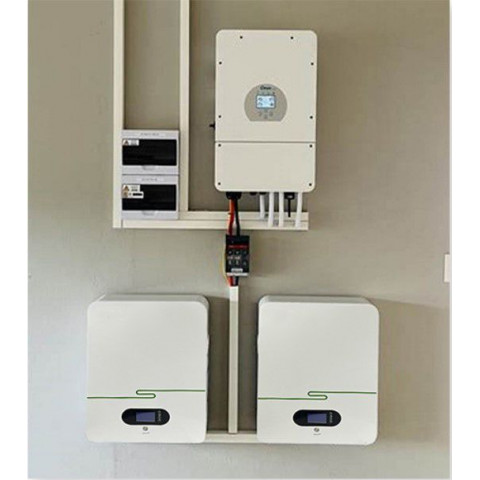 Batterie au lithium-ion 48V 100Ah 5 kWh Power Wall pour système solaire domestique.