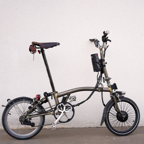 Kit Brompton 250W batterie gourde 36V