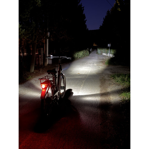 Front light for electric bike
